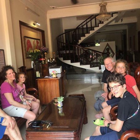 Three Palms Homestay Хой Ан Екстериор снимка