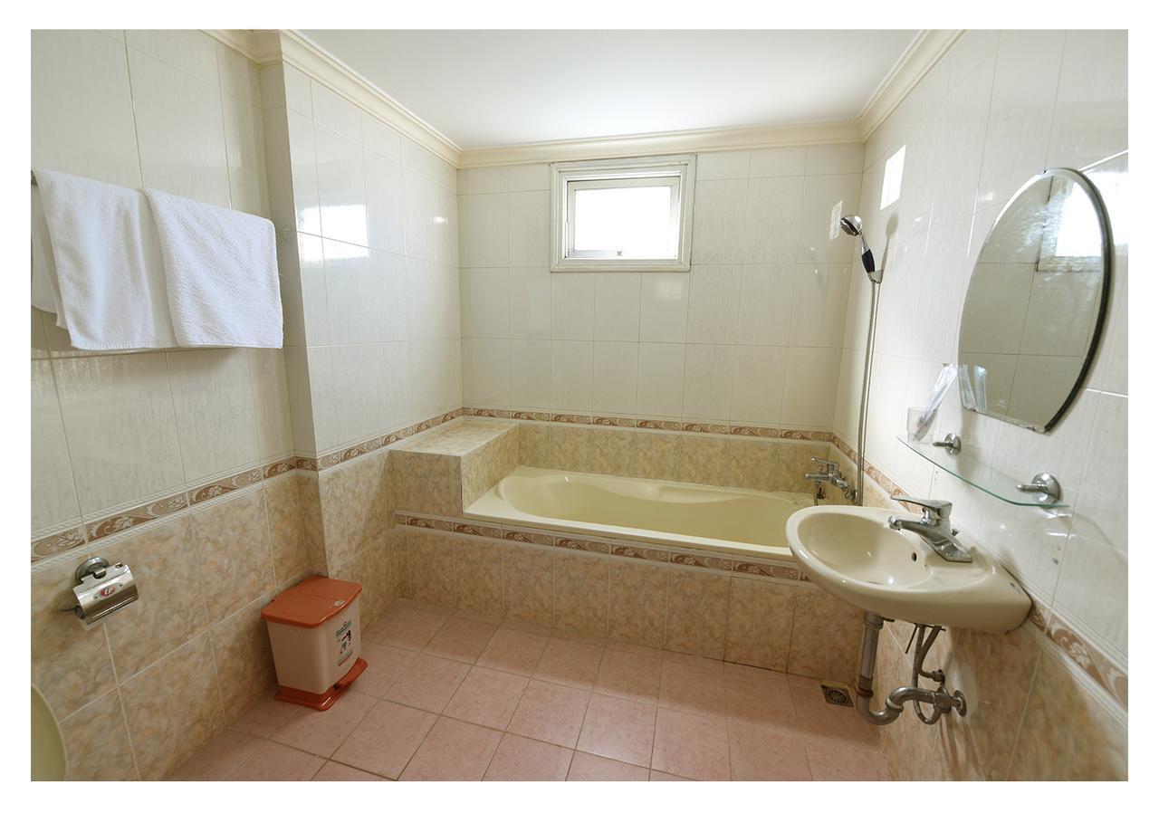 Three Palms Homestay Хой Ан Екстериор снимка